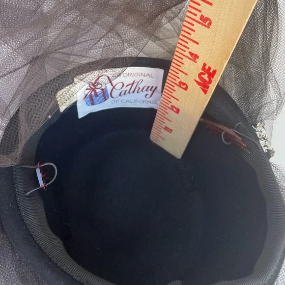 Vintage Tulle Train Art-Deco Rhinestone-Style Pillbox Hat - Picture 8 of 16